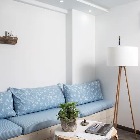 Отель Anemomiloi