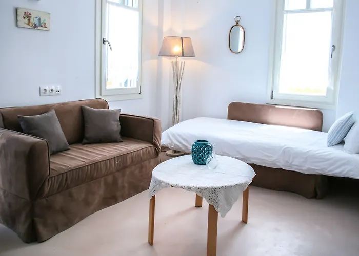 Anemomiloi Hotel Andros Town